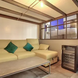  Appartement Luxurious 2 Bedrooms Le Marais Nazareth Free Netflix